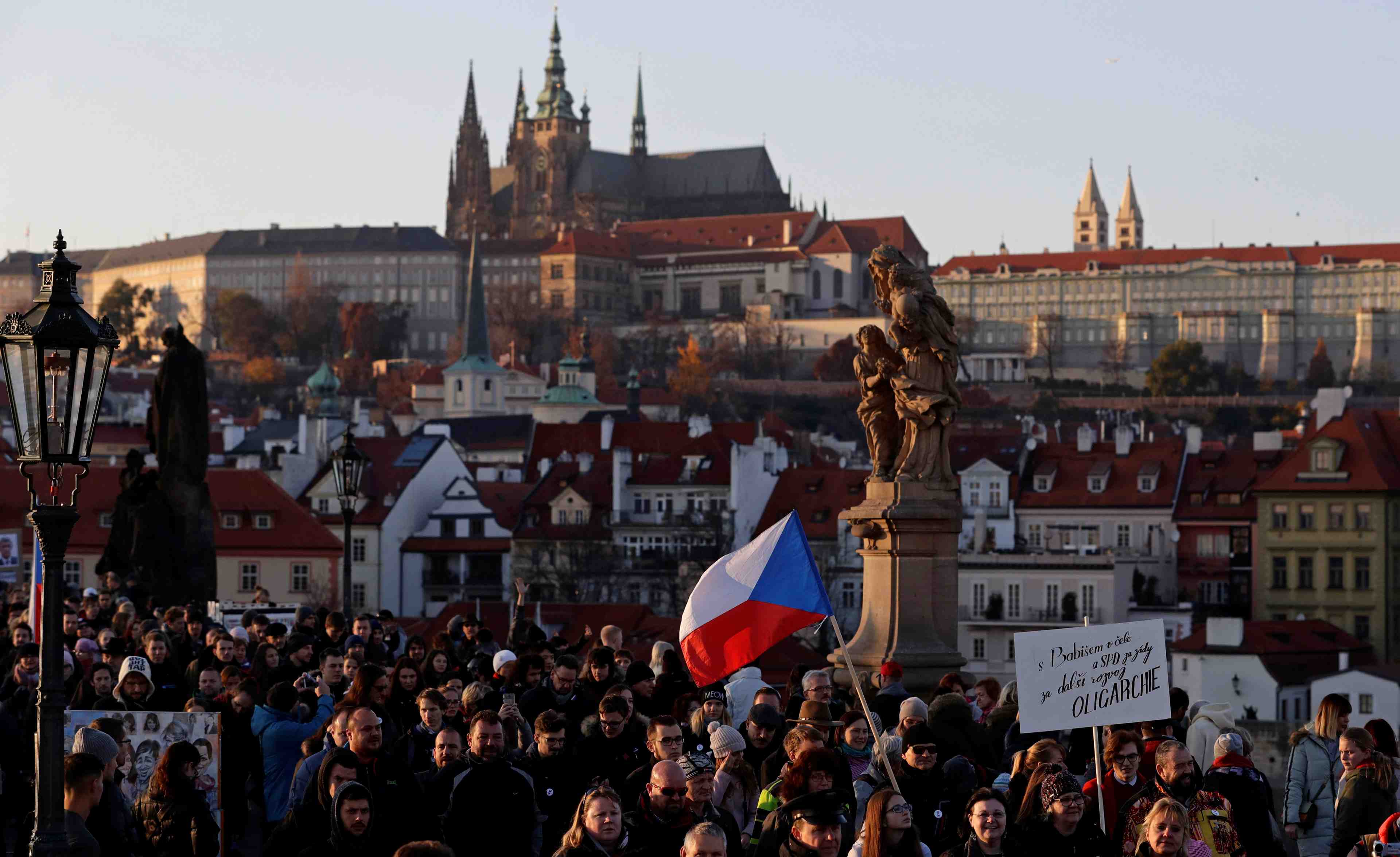 Nouvelle manifestation a prague contre le premier ministre babis