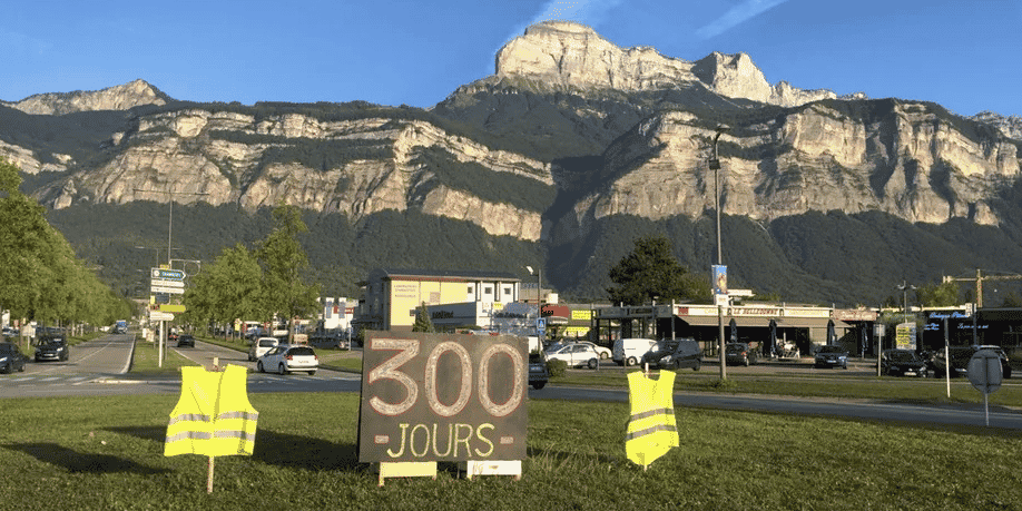 Déjà plus de 300 jours de mobilisation. ‘On ne lâche rien’ : pour de nombreux gilets jaunes, la lutte ne s'est pas essoufflée.