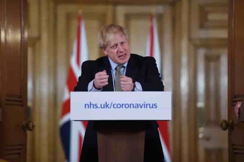 Coronavirus: londres espere inverser la tendance en 12 semaines