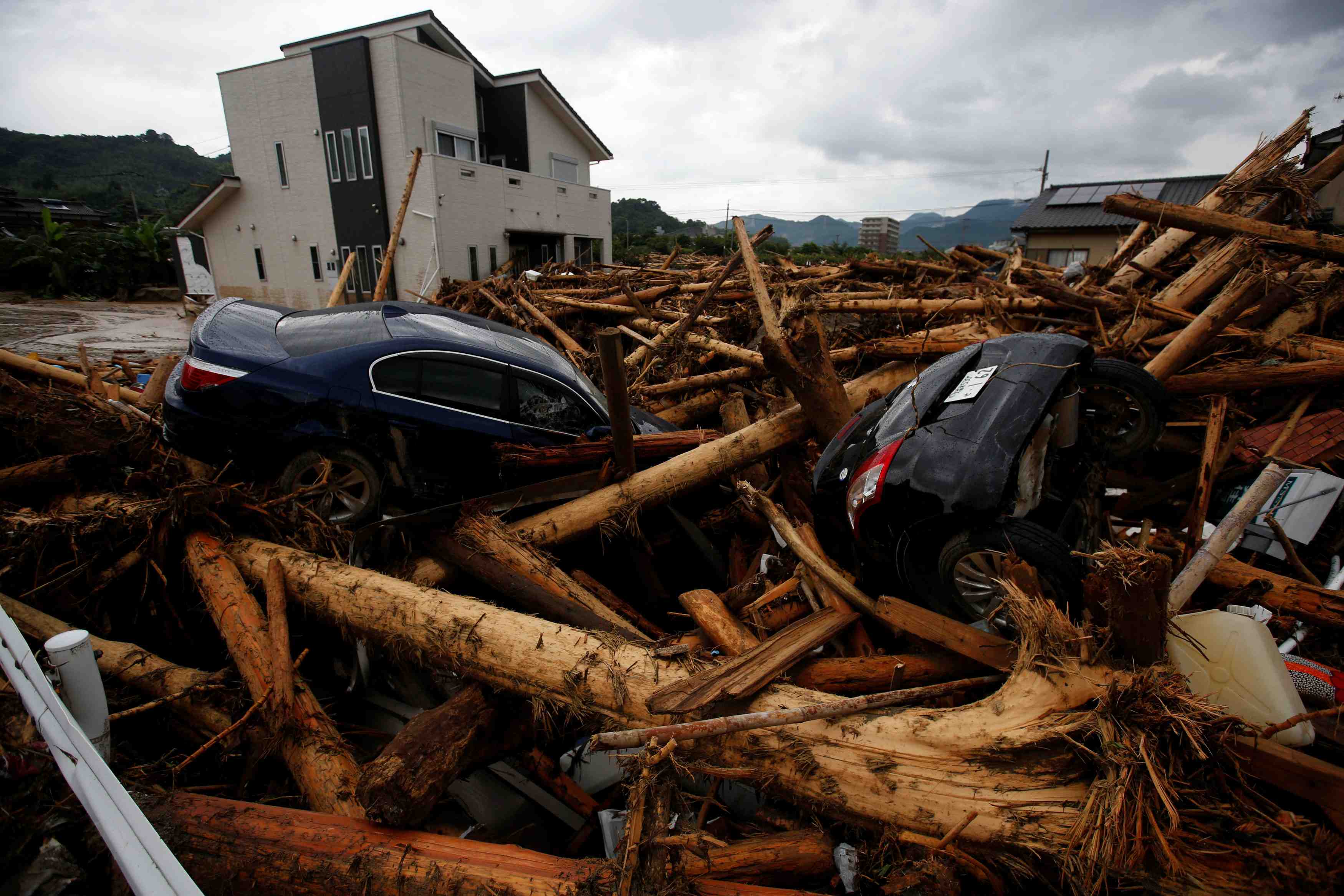 Les intemperies ont fait 16 morts au japon