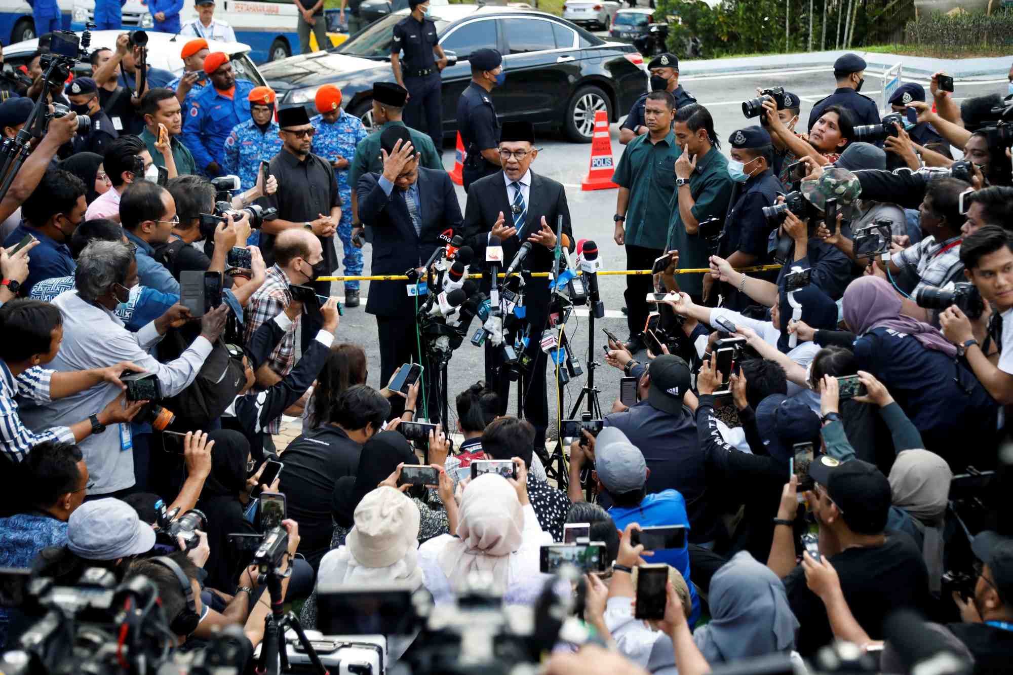 Le chef de l'opposition malaisienne anwar ibrahim lors d'une conference de presse a kuala lumpur, malaisie