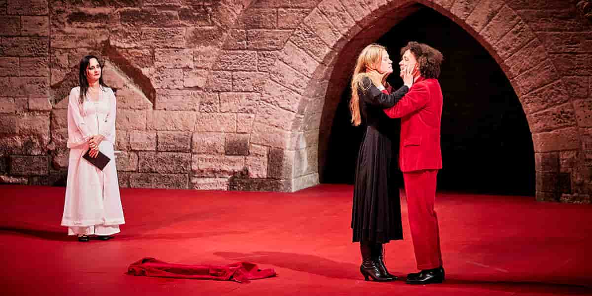 « Dämon » mise en scene, scénographie et costumes d’Angelica Liddell.