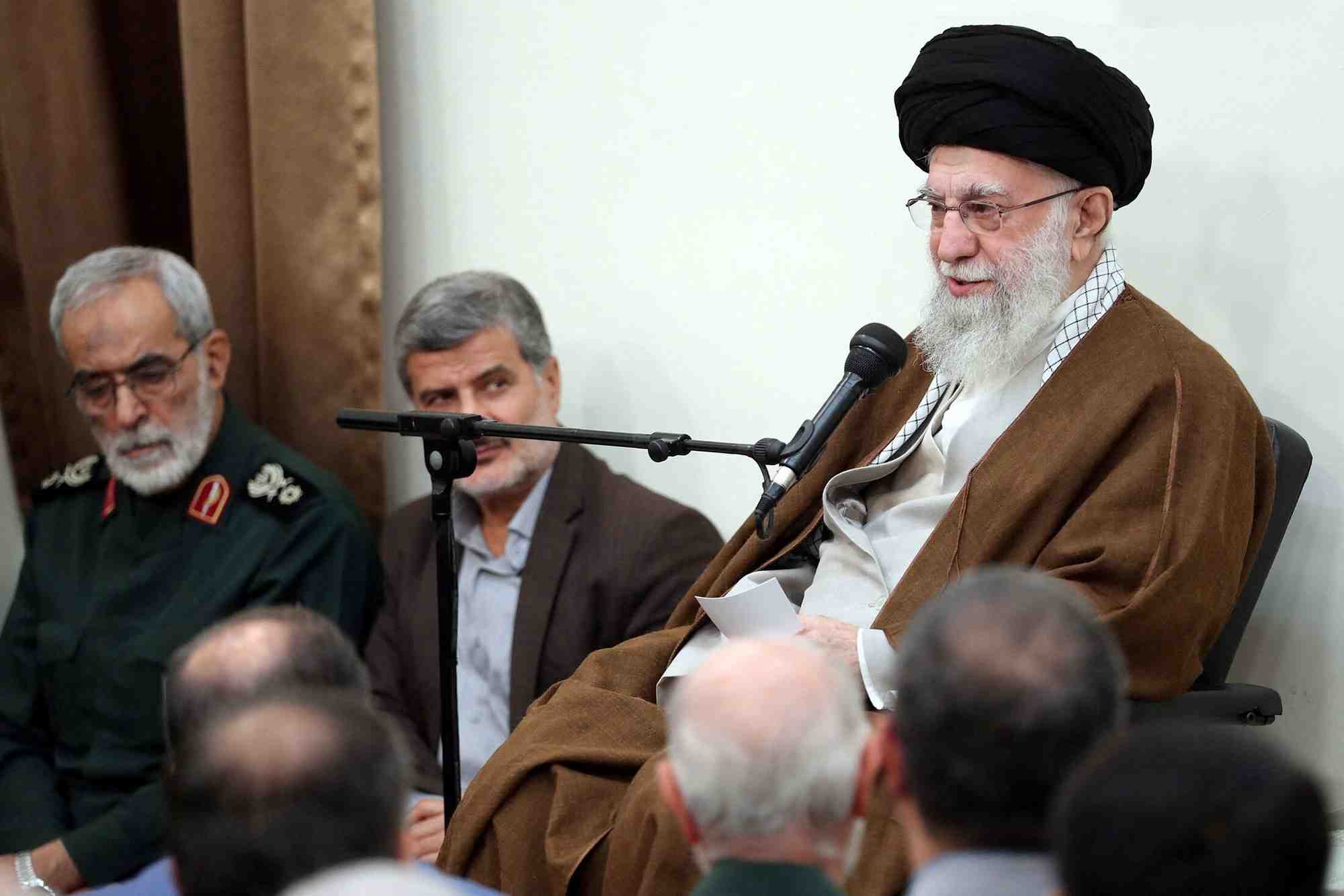 Le guide supreme iranien, l'ayatollah ali khamenei, s'exprime lors d'une reunion a teheran