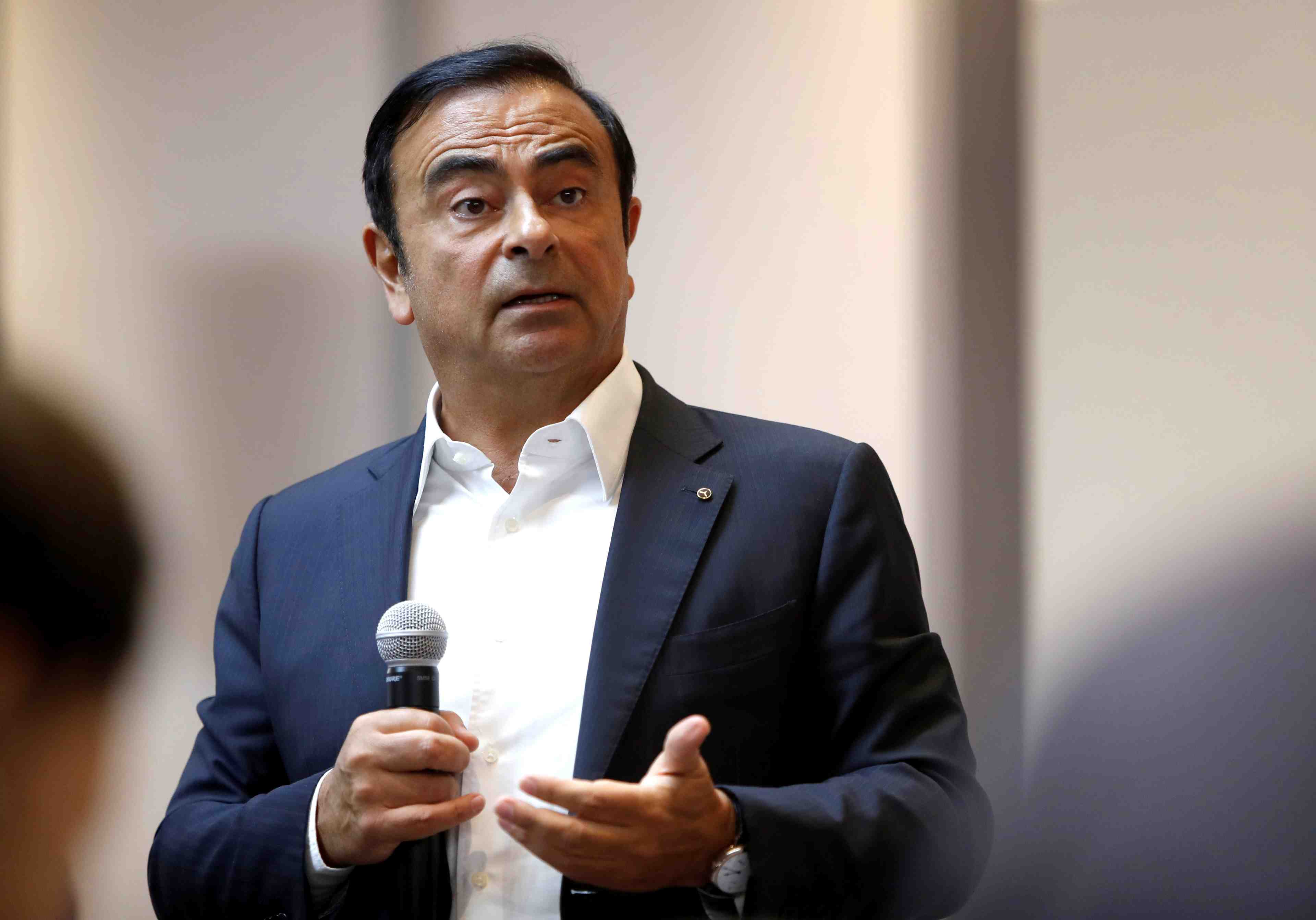 Ghosn va definir son role avec les conseils de renault et nissan