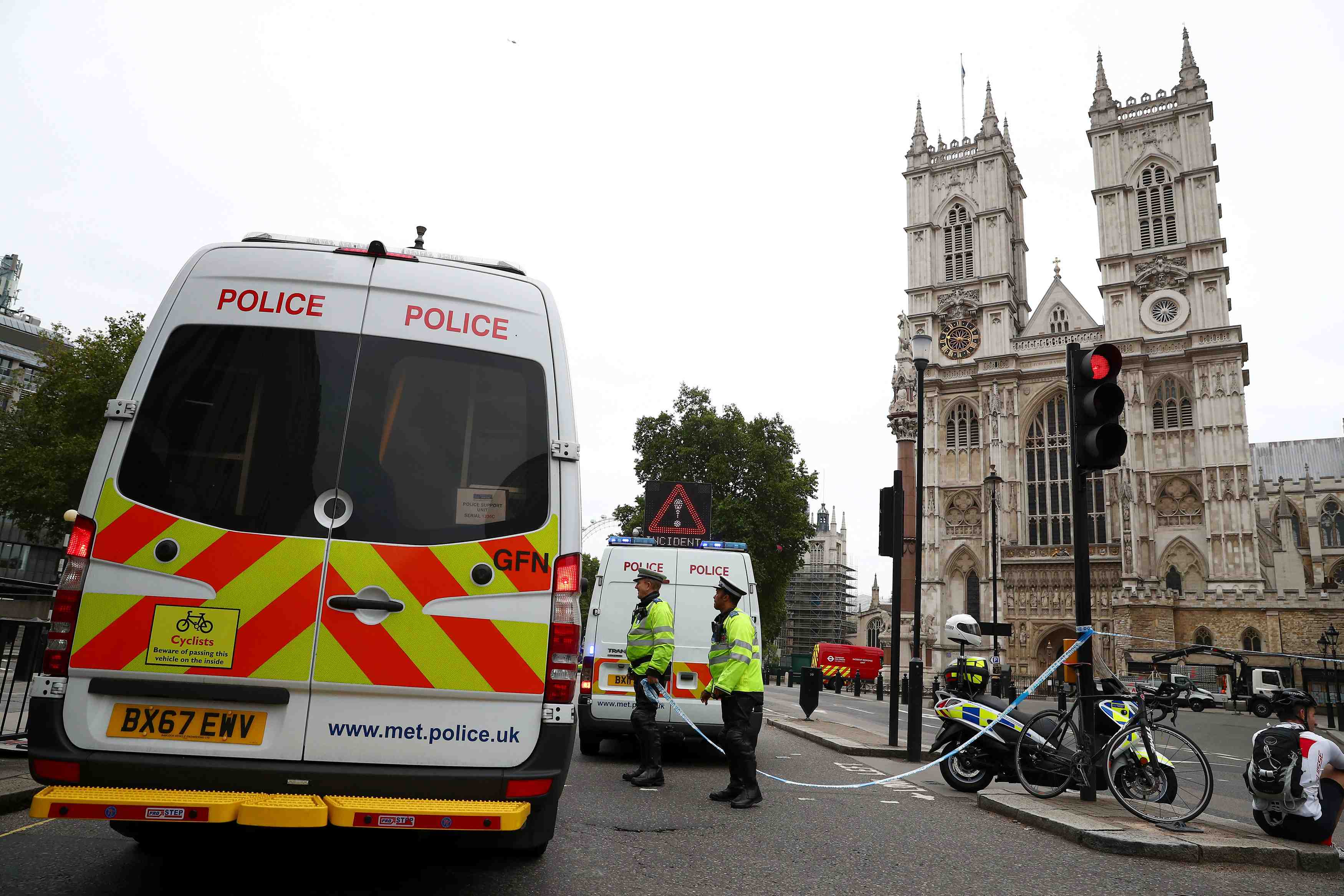 Incident a londres: l'antiterrorisme charge de l'enquete