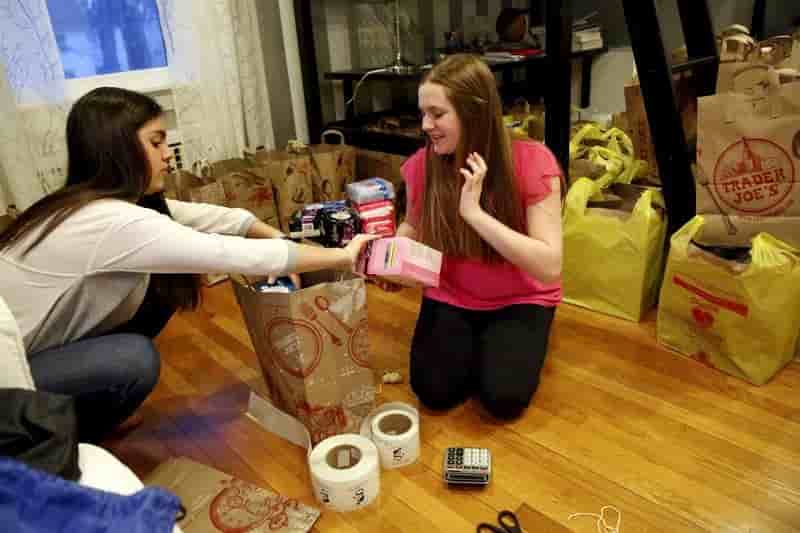 Les depenses des menages americains en legere hausse en mai