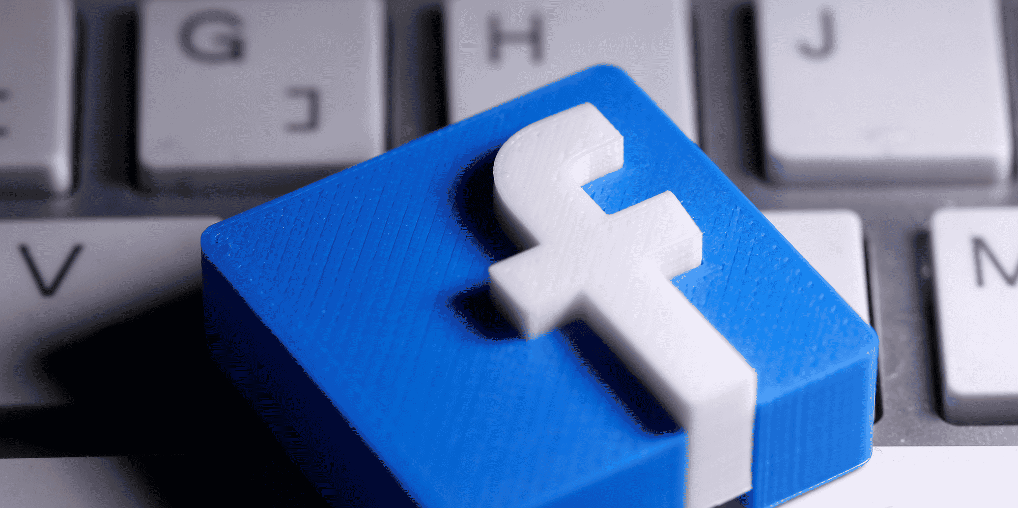 Le groupe Facebook a enregistré un chiffre d'affaires de 17,7 milliards de dollars (+18% sur un an) entre janvier et mars pour un bénéfice net de 4,9 milliards de dollars (+102% sur un an), selon ses résultats trimestriels publiés mercredi.