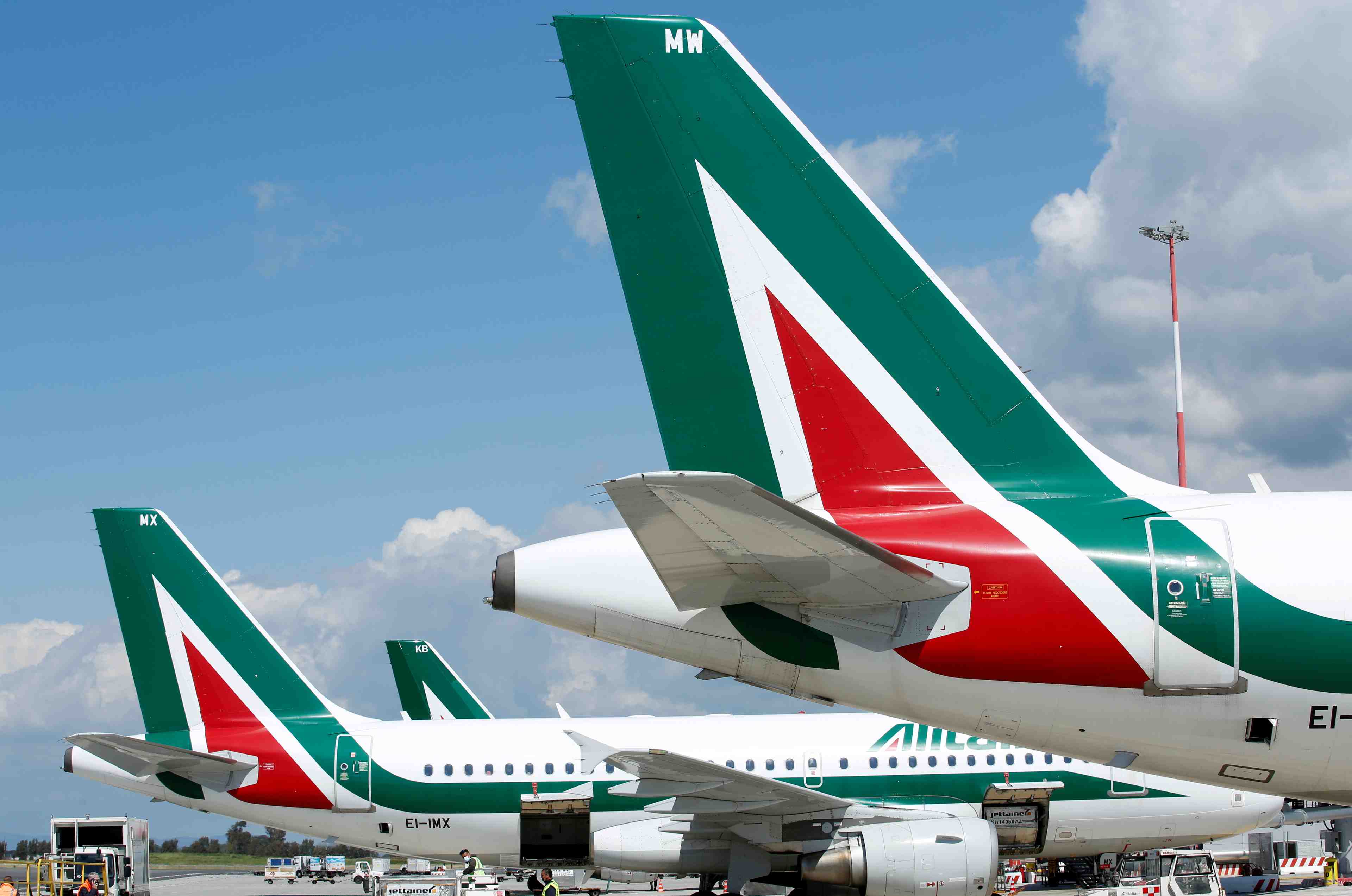 Ryanair va faire appel contre l'aide publique a la nouvelle alitalia, rapporte la repubblica