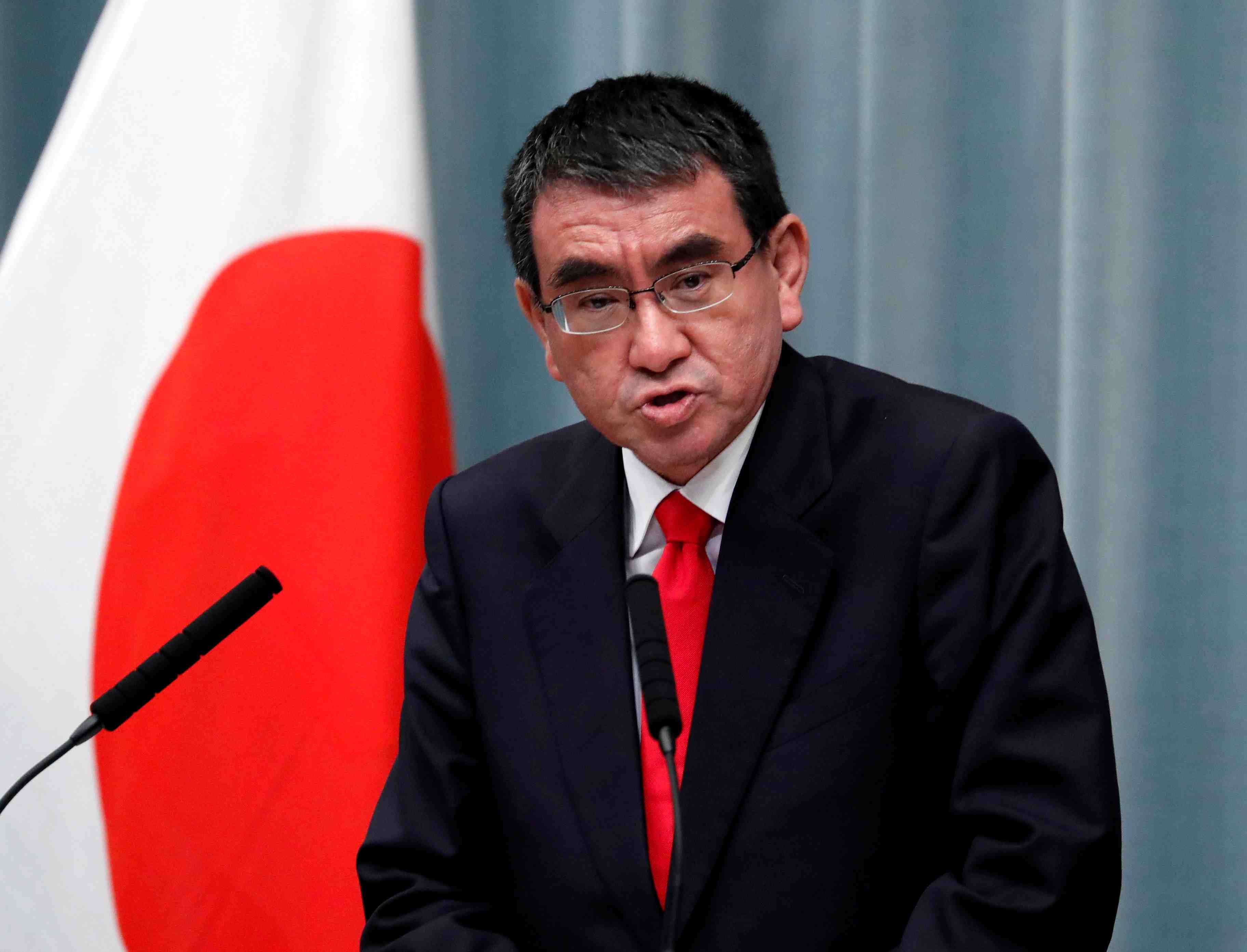Japon: le ministre charge de la lutte contre le covid-19 favori des sondages pour remplacer suga