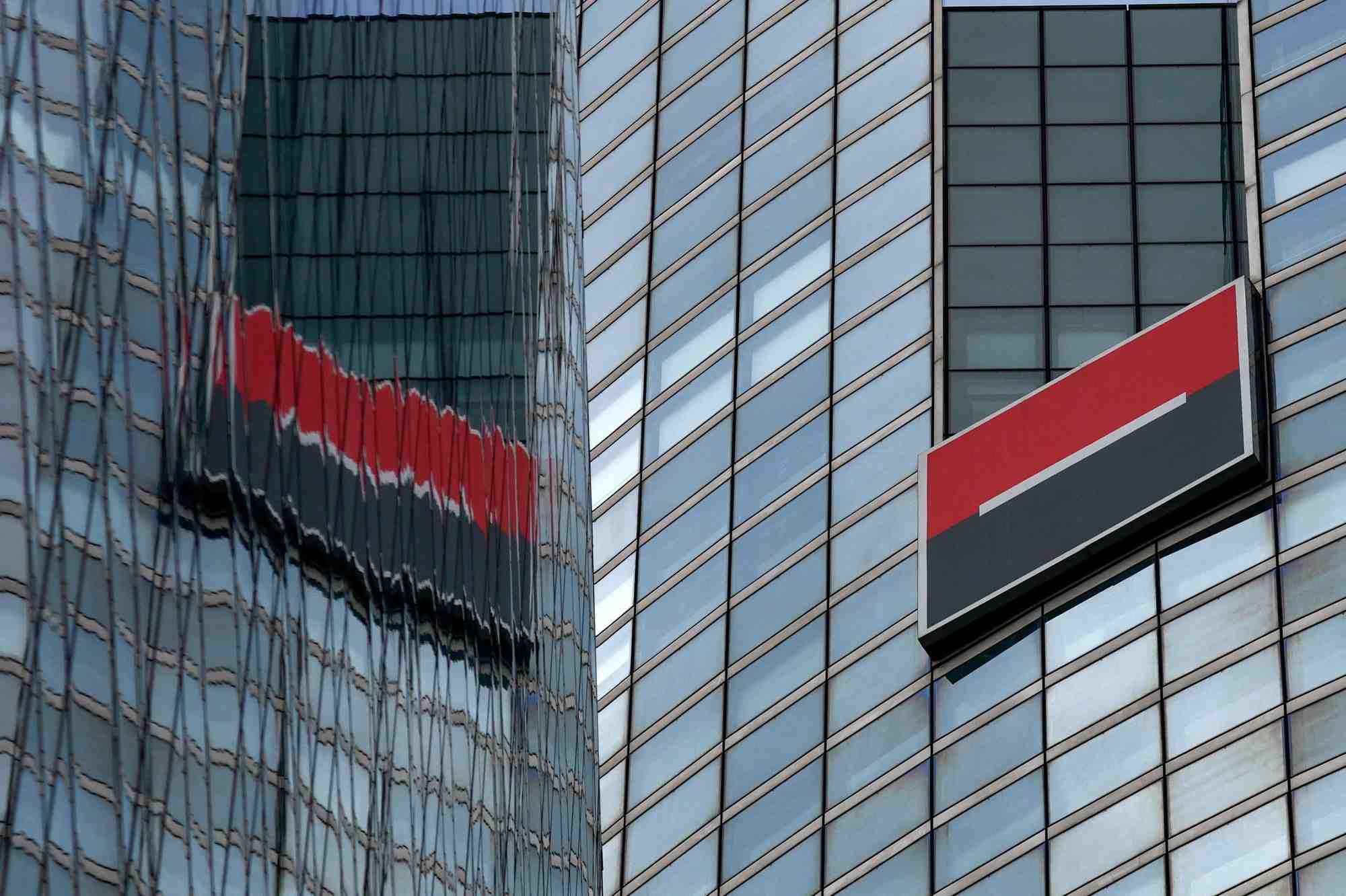 La valorisation de la banque reste l'une des plus basses du secteur bancaire, à environ 30% de son actif net.