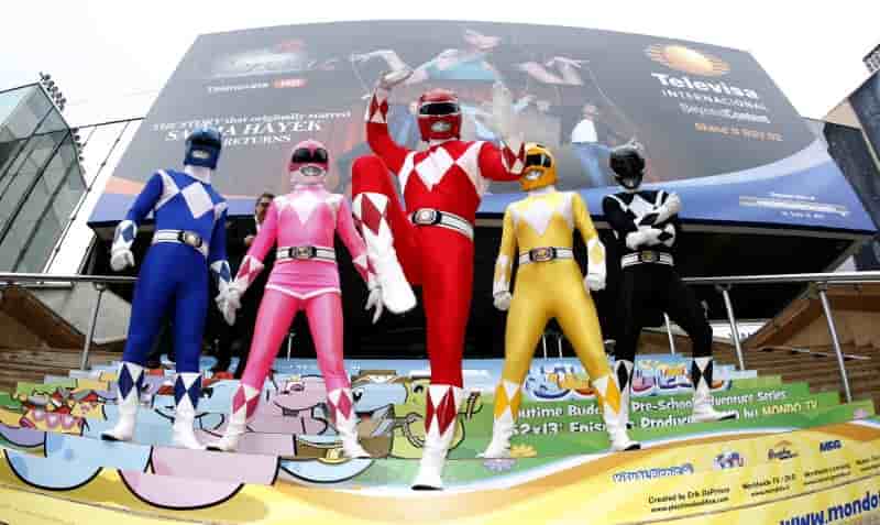 Hasbro rachete a saban la licence des power rangers