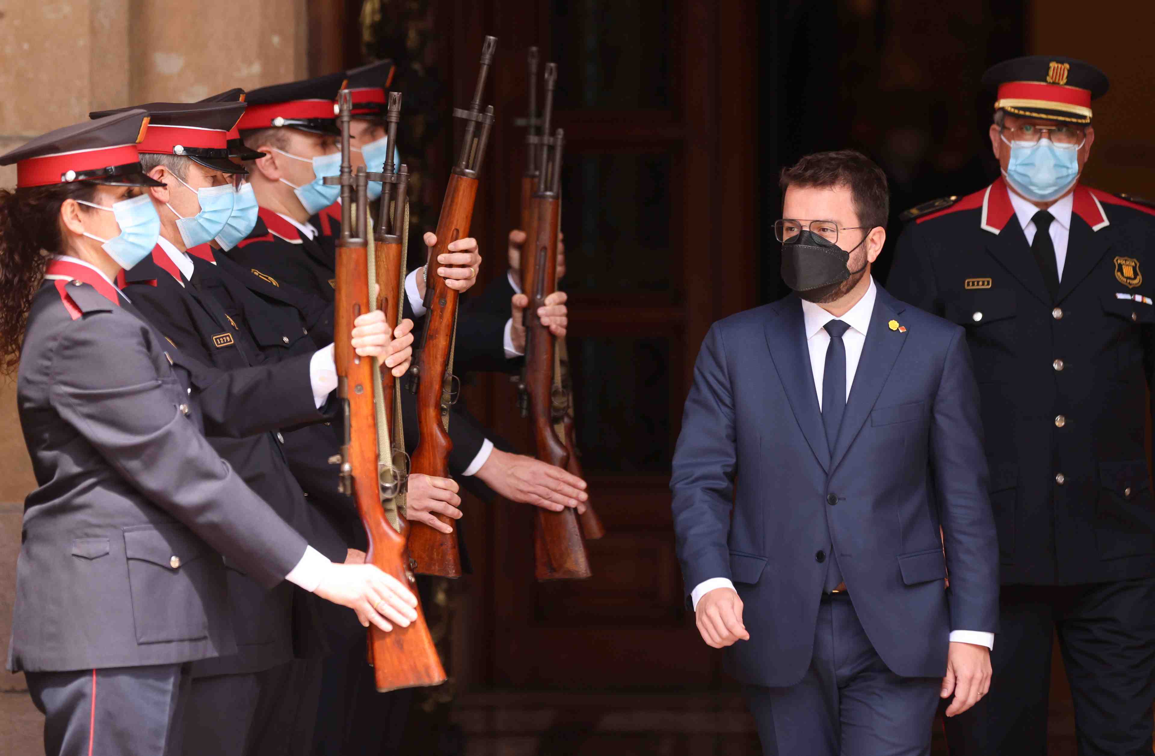 Espagne: un separatiste de gauche a la tete de la region catalogne