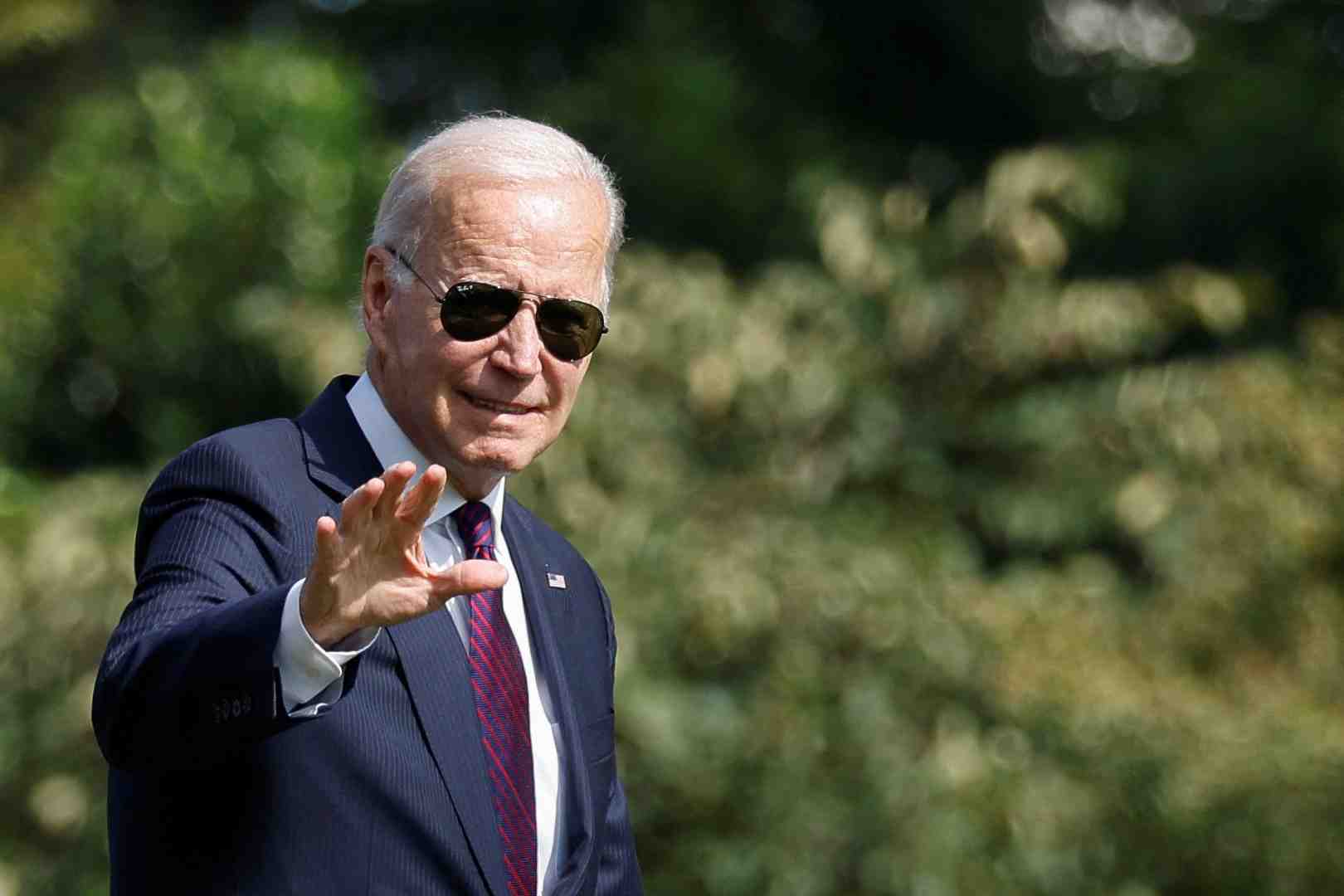 Biden ne qualifiera pas la russie d'etat parrain du terrorisme, annonce la maison blanche