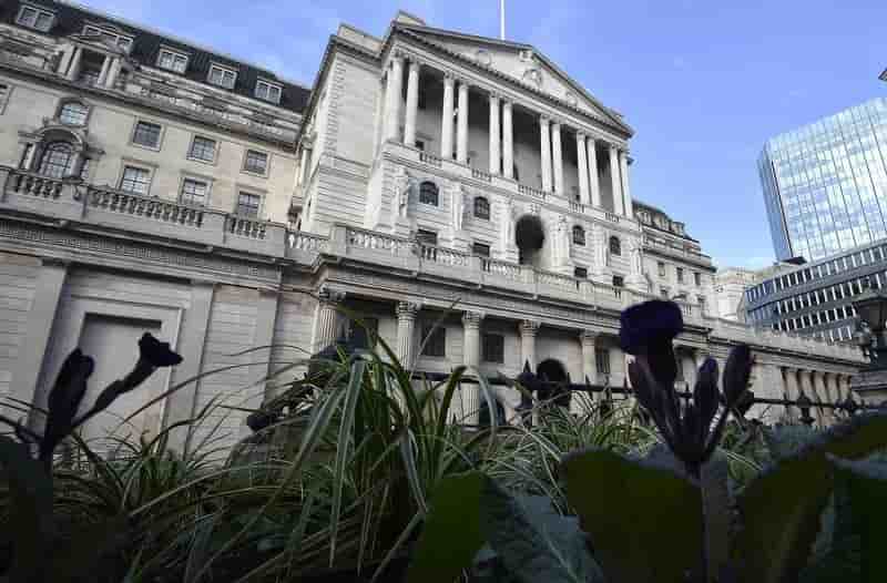 La bank of england vote le statu quo, mais pas a l'unanimite