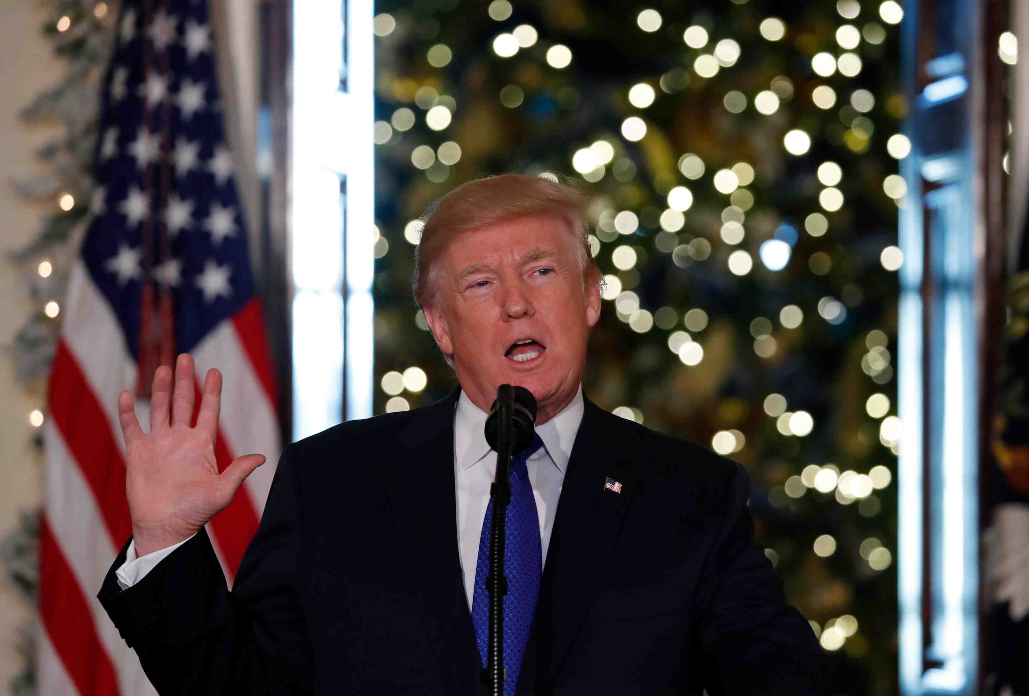 La reforme fiscale est un "cadeau de noel" pour la classe moyenne, dit trump