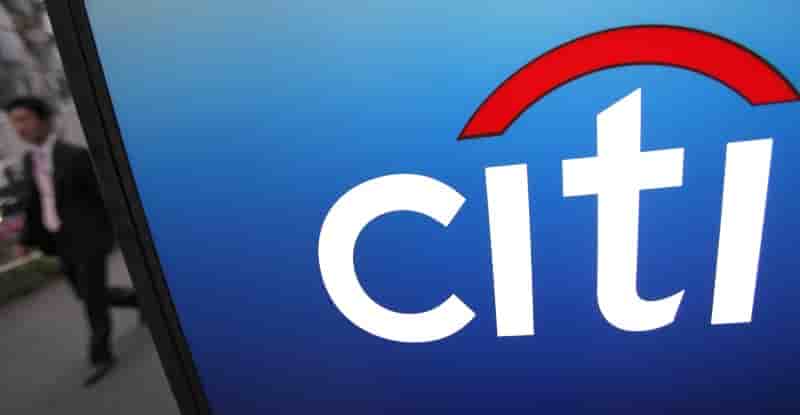 Citigroup releve certaines previsions, hausse du titre