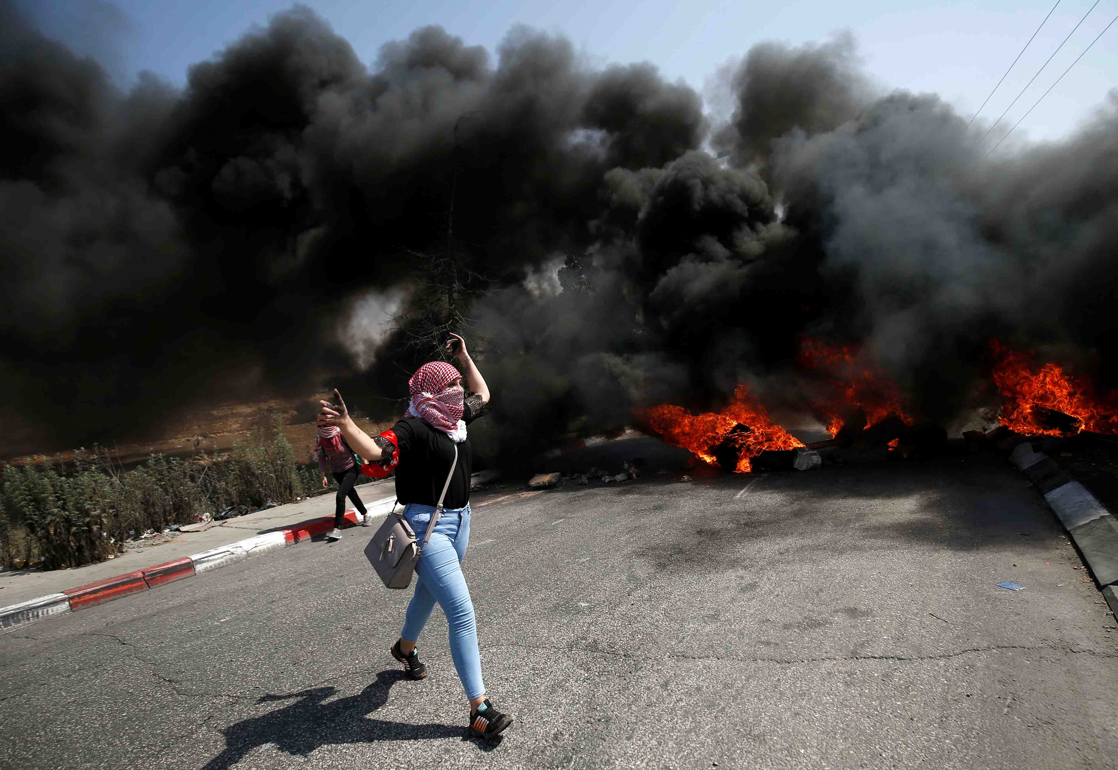 Renforts militaires israeliens aux abords de la bande de gaza