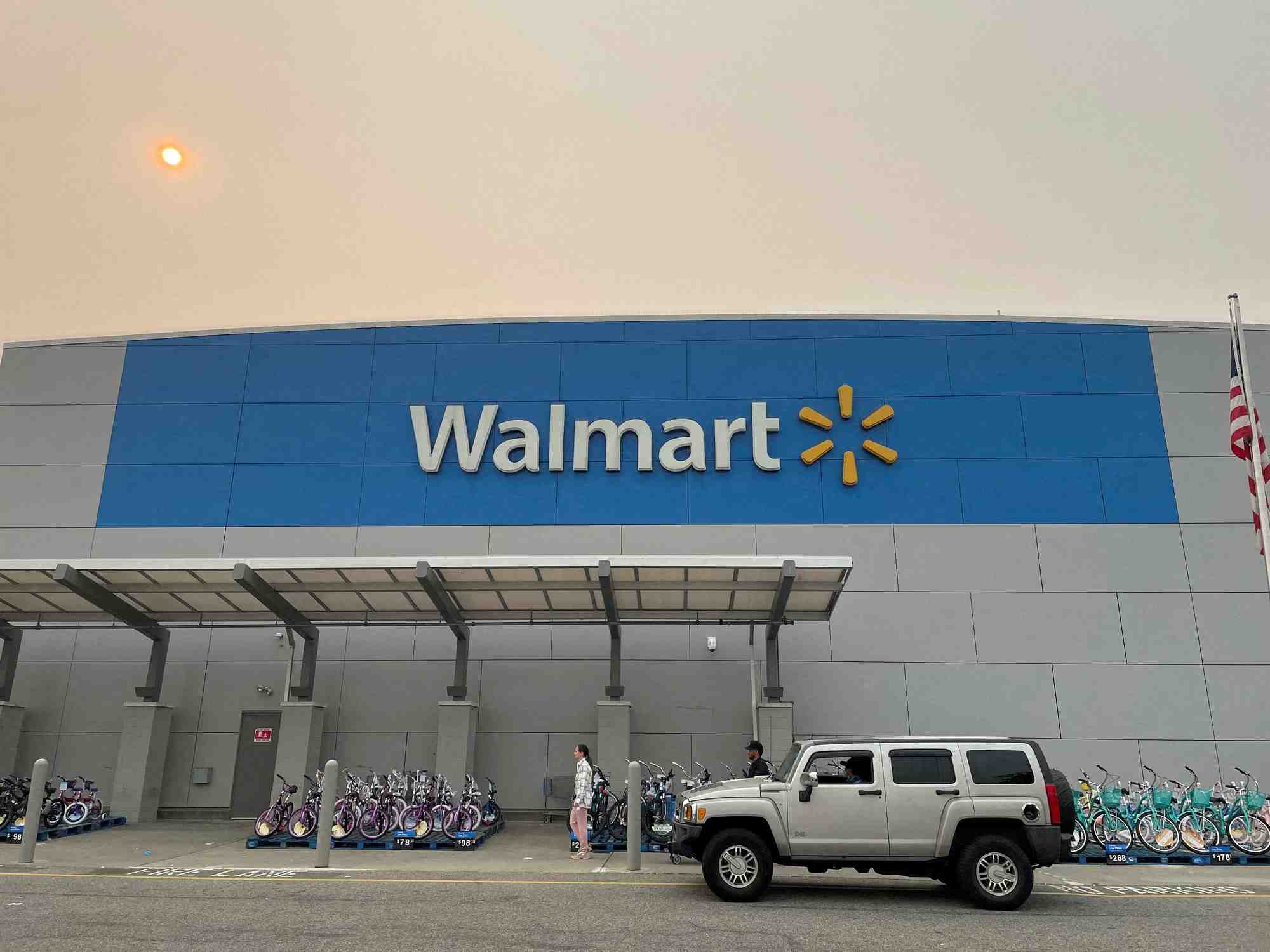 Supercentre walmart a secaucus, new jersey