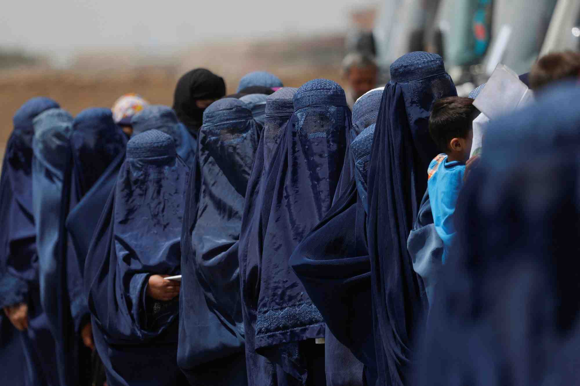 Photo d'archives: des femmes afghanes deplacees