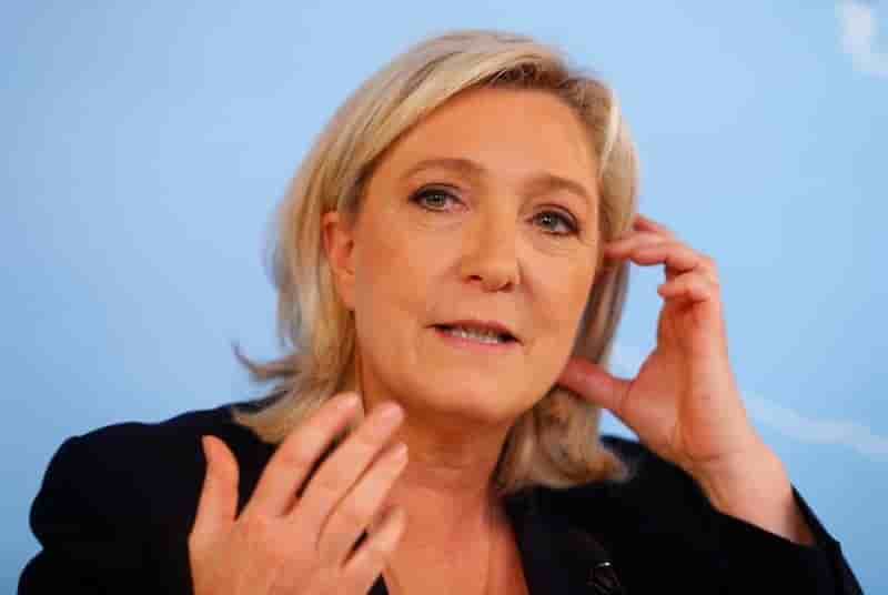 Le fn demande un referendum sur l'ue en france