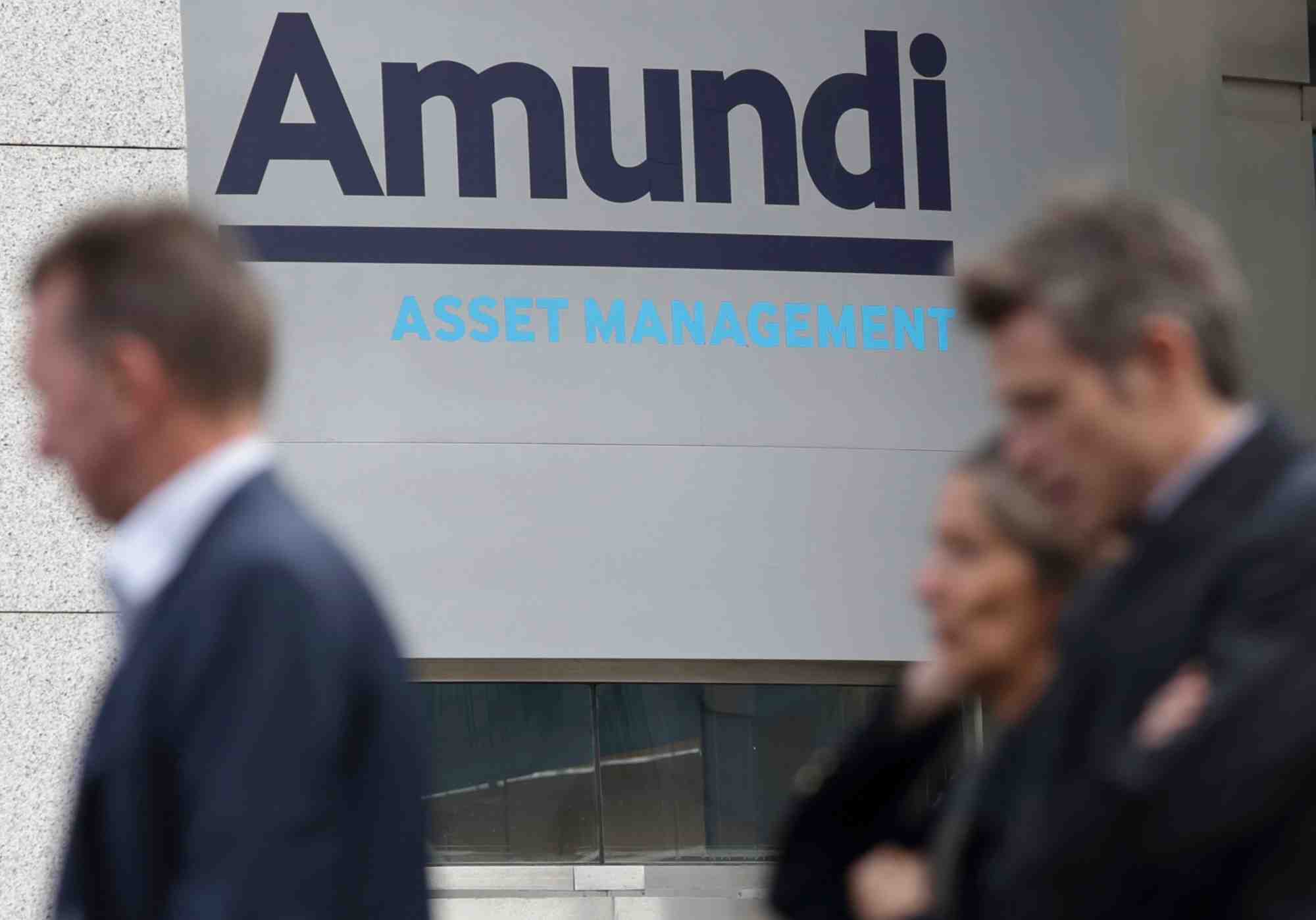 Amundi a suspendu 5 fonds investis en actions russes, confiant pour 2022