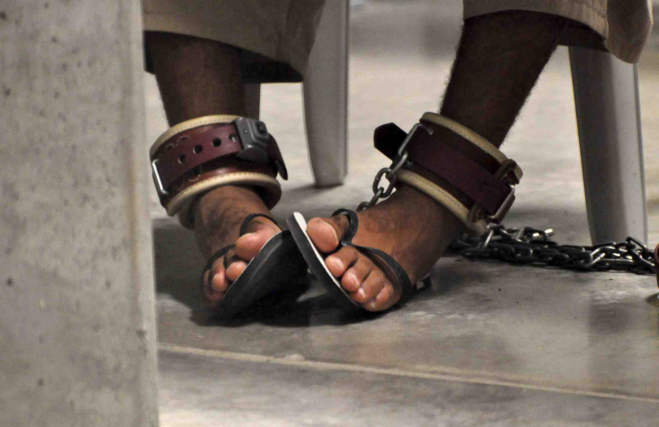 Neuf yemenites transferes de guantanamo en arabie saoudite