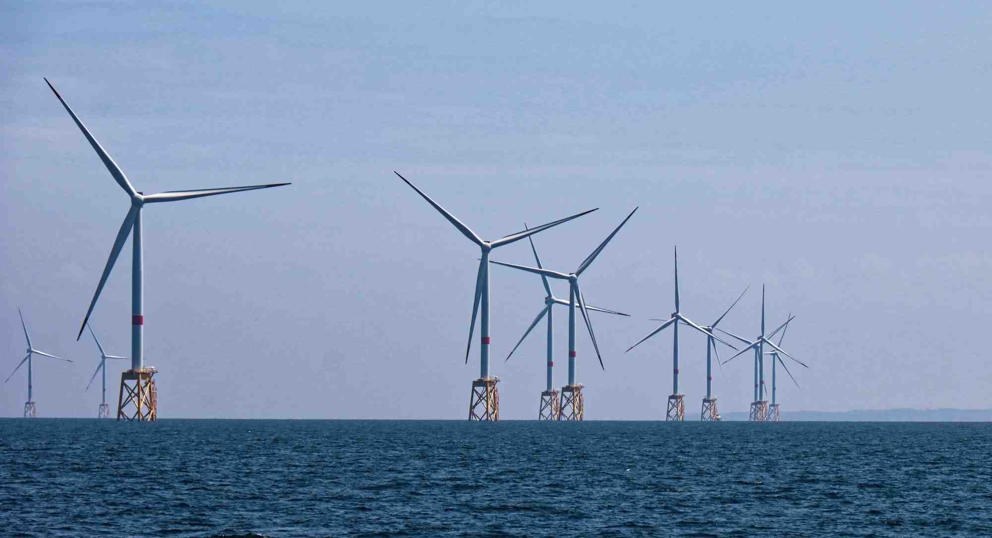 Les 62 éoliennes du parc éolien de Saint-Brieuc sont entrées en service à 100% il y a une semaine.