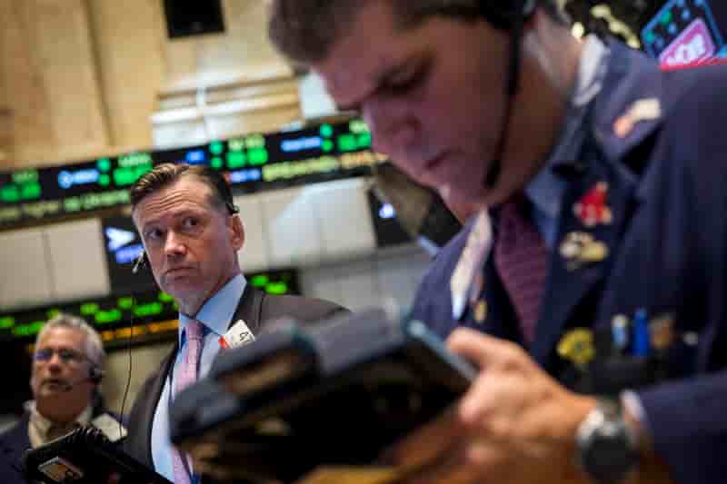 Wall Street ouvre en hausse après l'immobilier et l'inflation