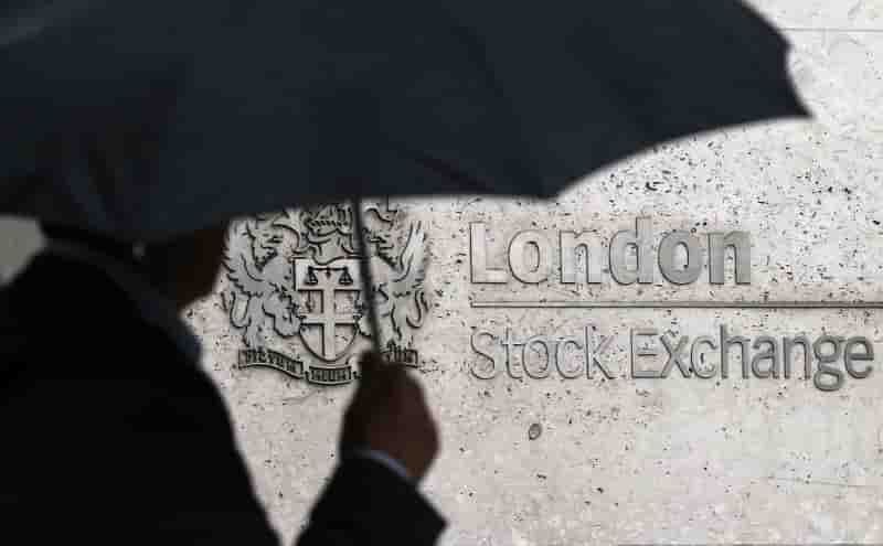 Les bourses europeennes continue de baisser a la mi-seance