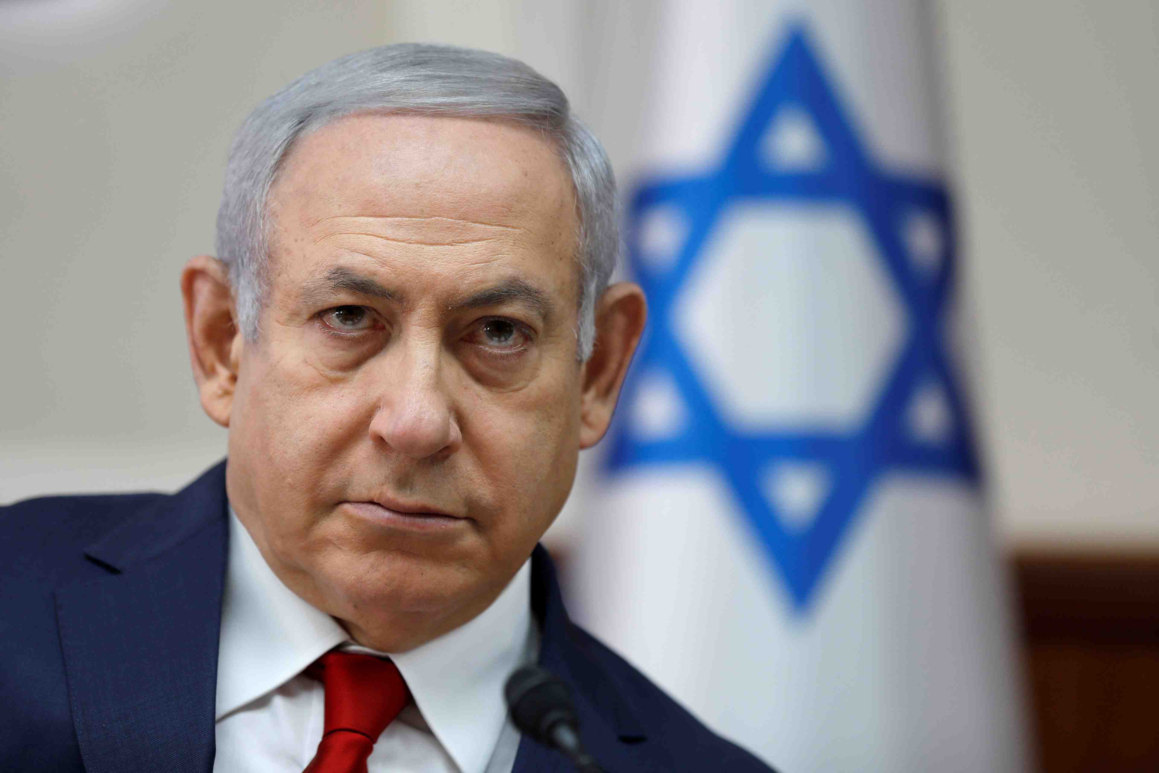 Netanyahu en campagne pour eviter des elections anticipees