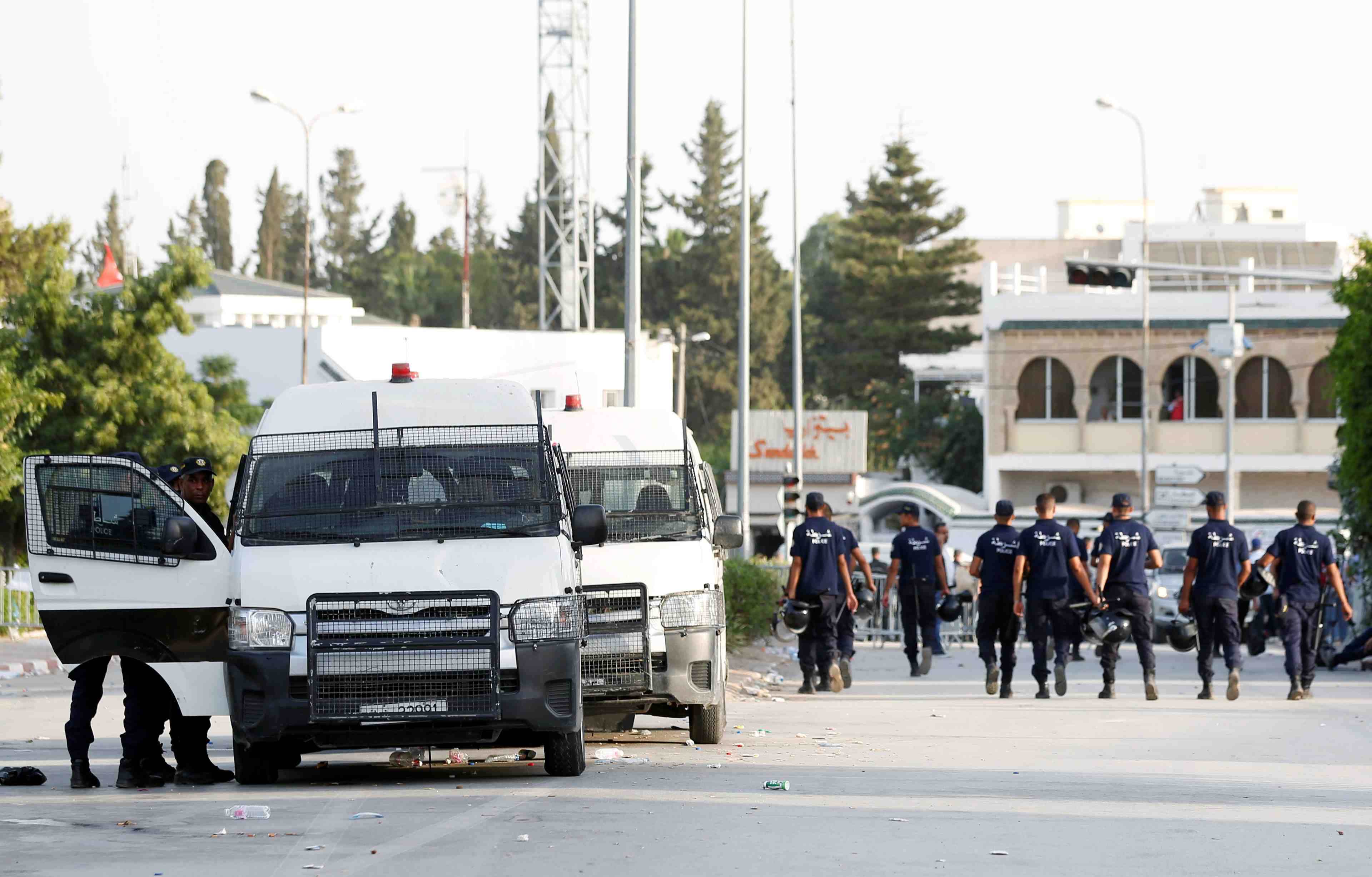 La france appelle au respect de l'etat de droit en tunisie