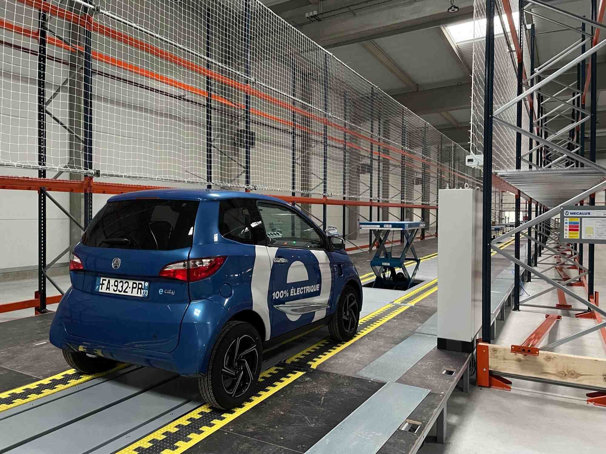 Aixam-Mega va vendre environ 3.000 véhicules électriques sans permis en 2023, dix foix plus qu'il y a trois ans.
