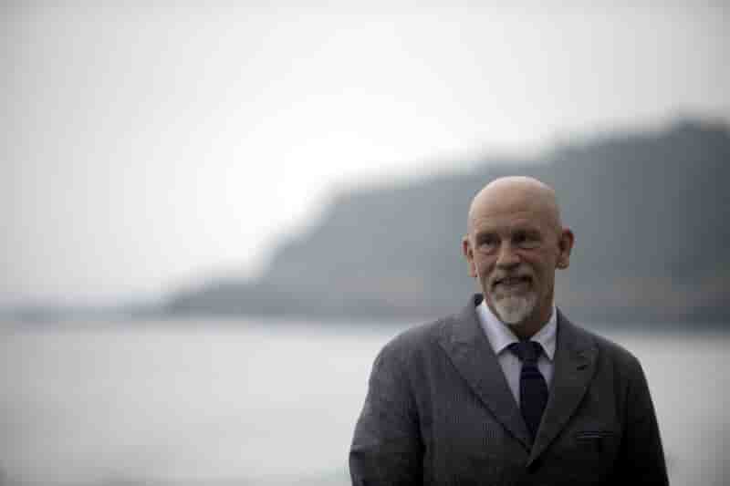 Le monde condamne pour avoir cite john malkovich dans swissleaks