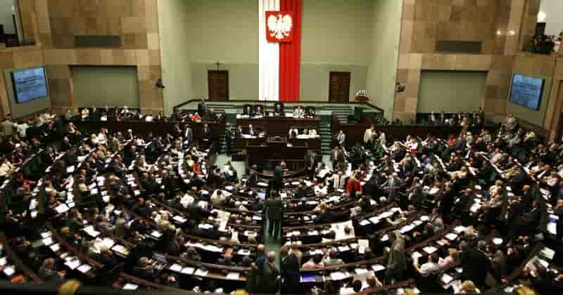 Pologne: le pis veut poursuivre la reforme de la justice