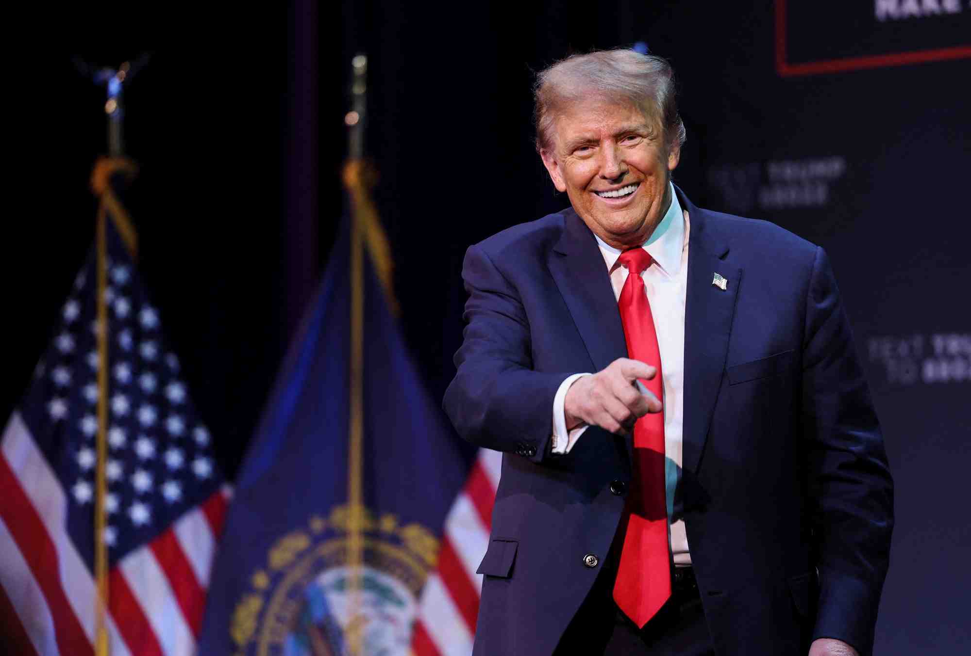Donald trump lors d'un meeting a rochester