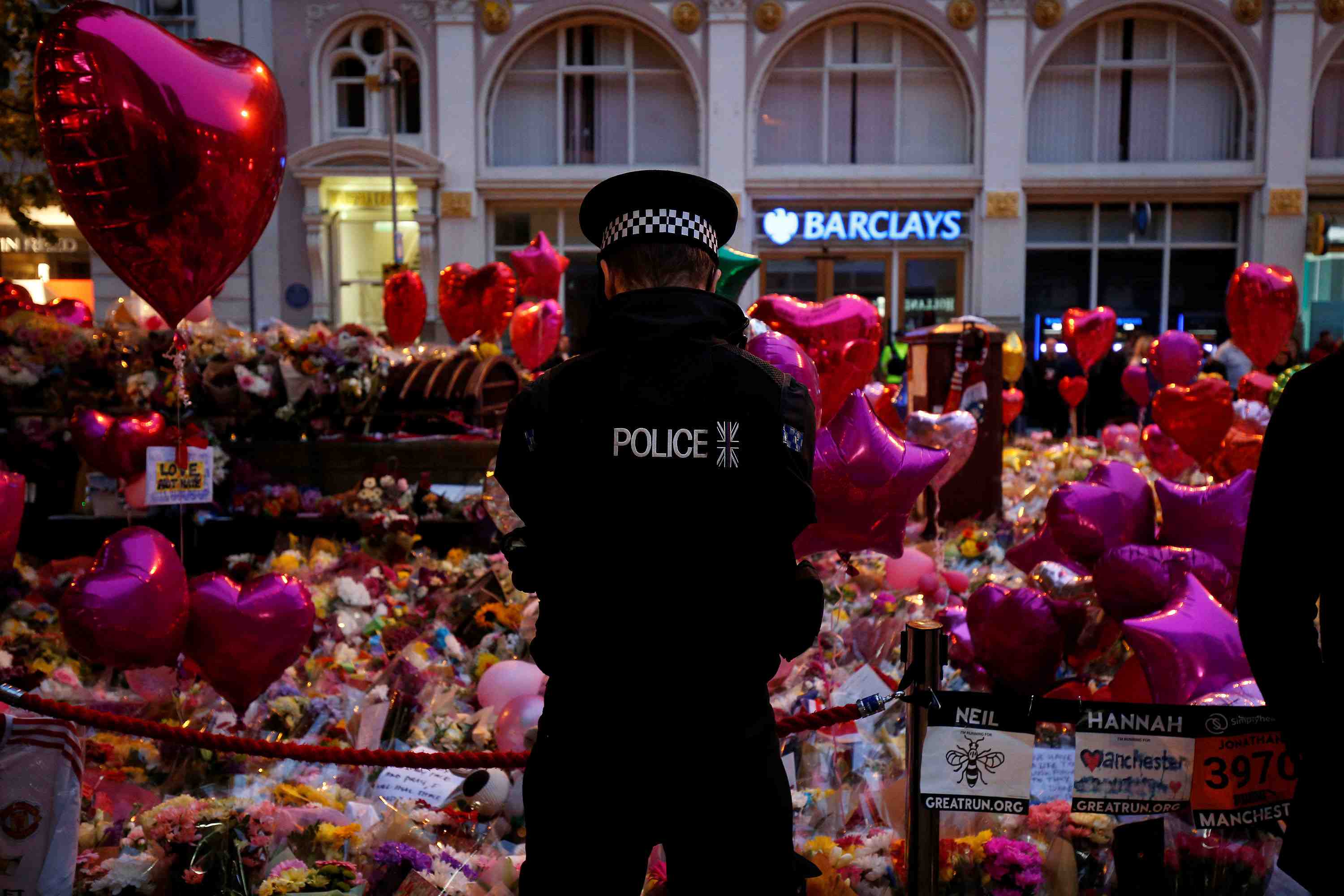 Nouvelles operations de police apres l'attentat de manchester