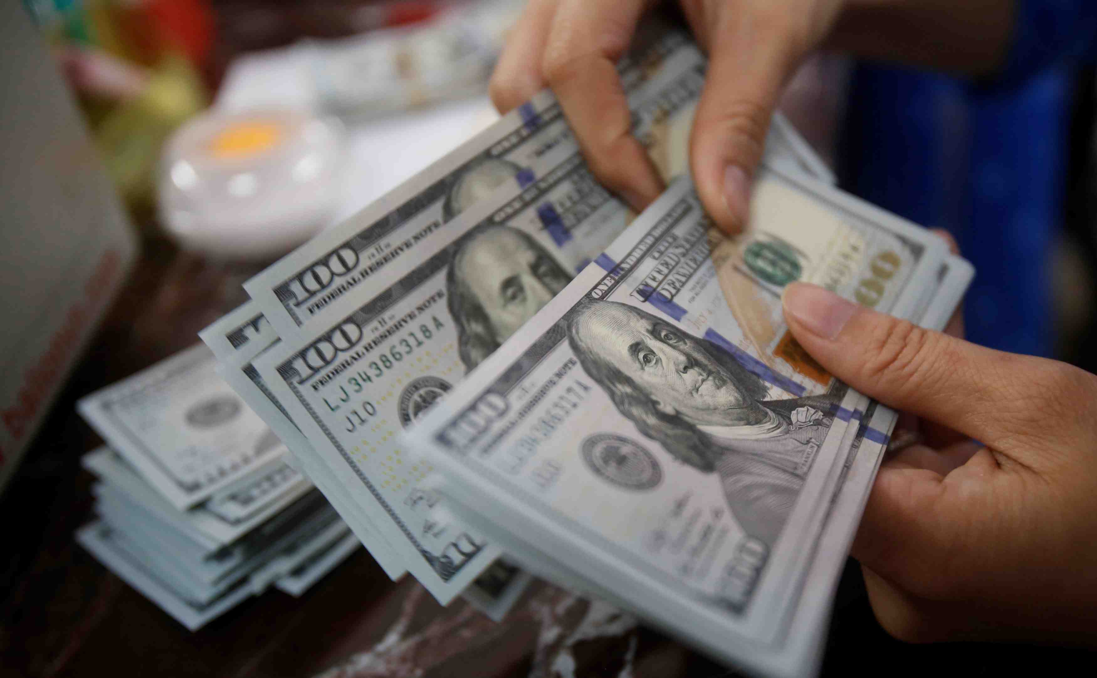 Usa: le deficit courant se creuse, rapatriements massifs de cash