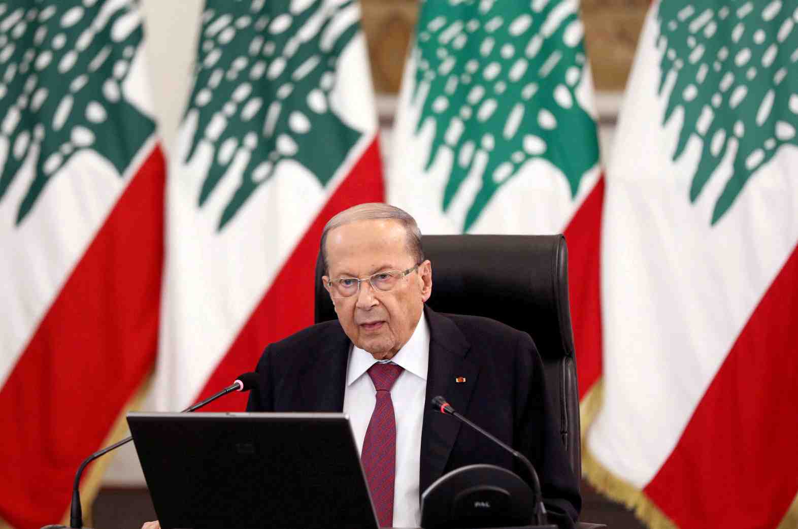 "impossible" que l'explosion de beyrouth soit due a des armes du hezbollah, selon aoun