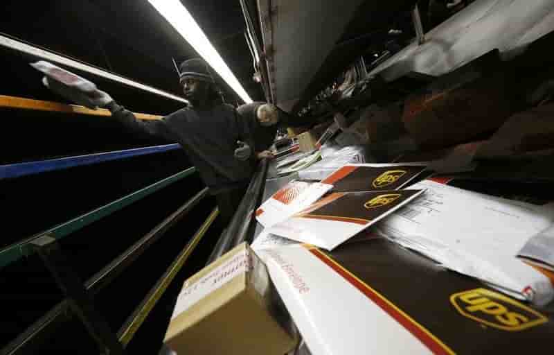 Benefice trimestriel en leger recul pour ups