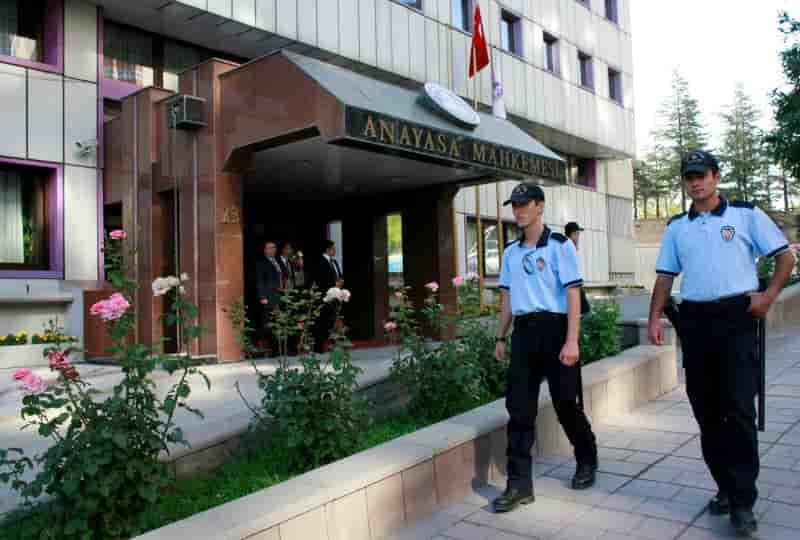 La loi sur la justice partiellement invalidée en Turquie
