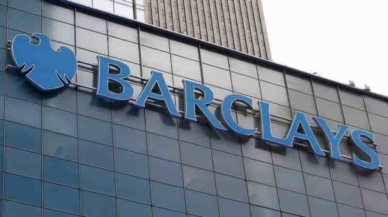 Barclays voit son benefice baisser de 10% avec des charges