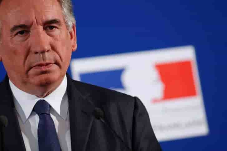 L'affaire ferrand alourdit la campagne des legislatives, selon bayrou