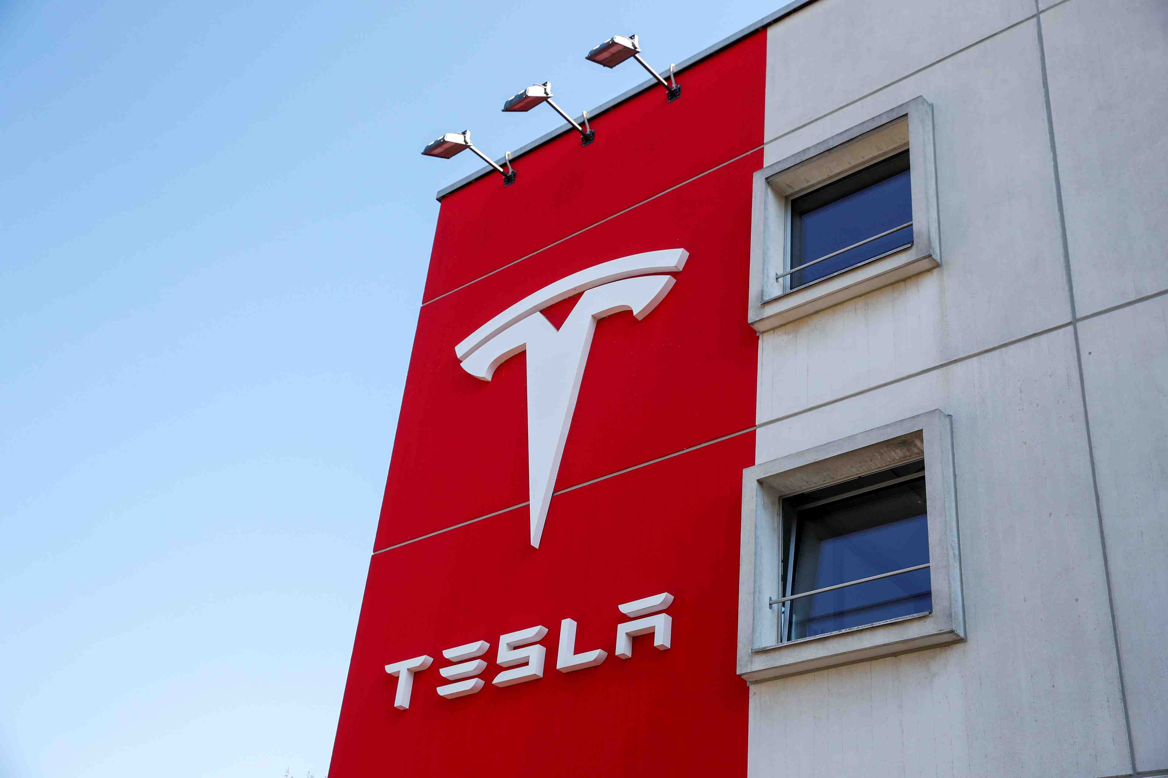 Tesla, a suivre a wall street