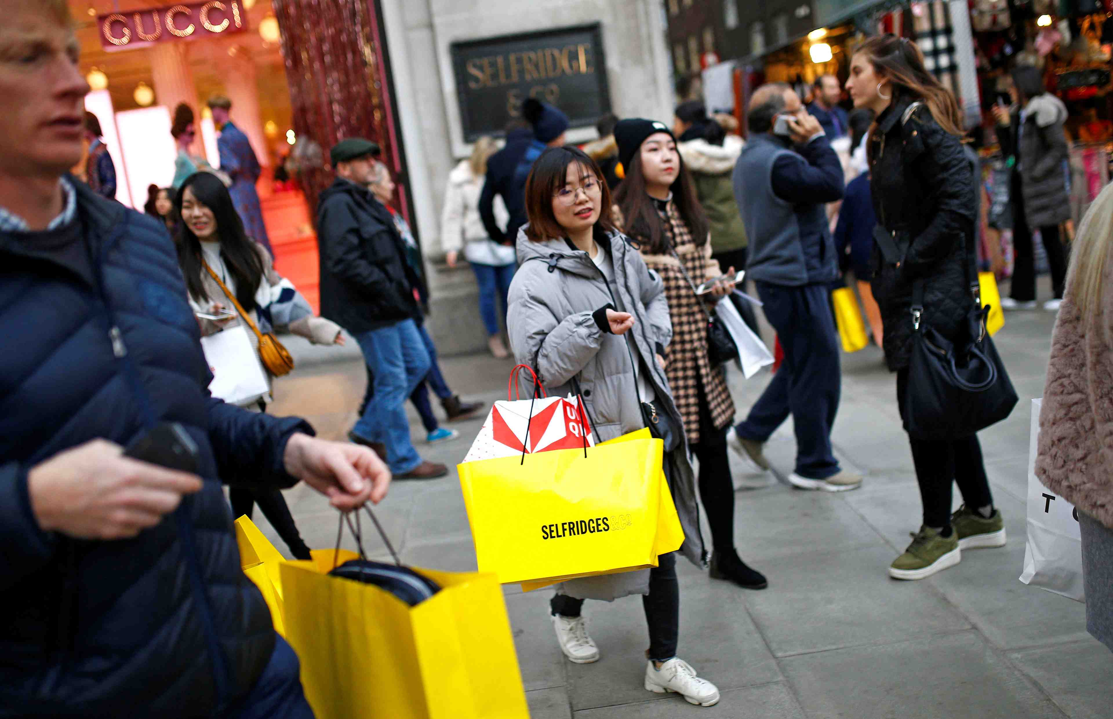 Zone euro: hausse surprise des ventes au detail en novembre