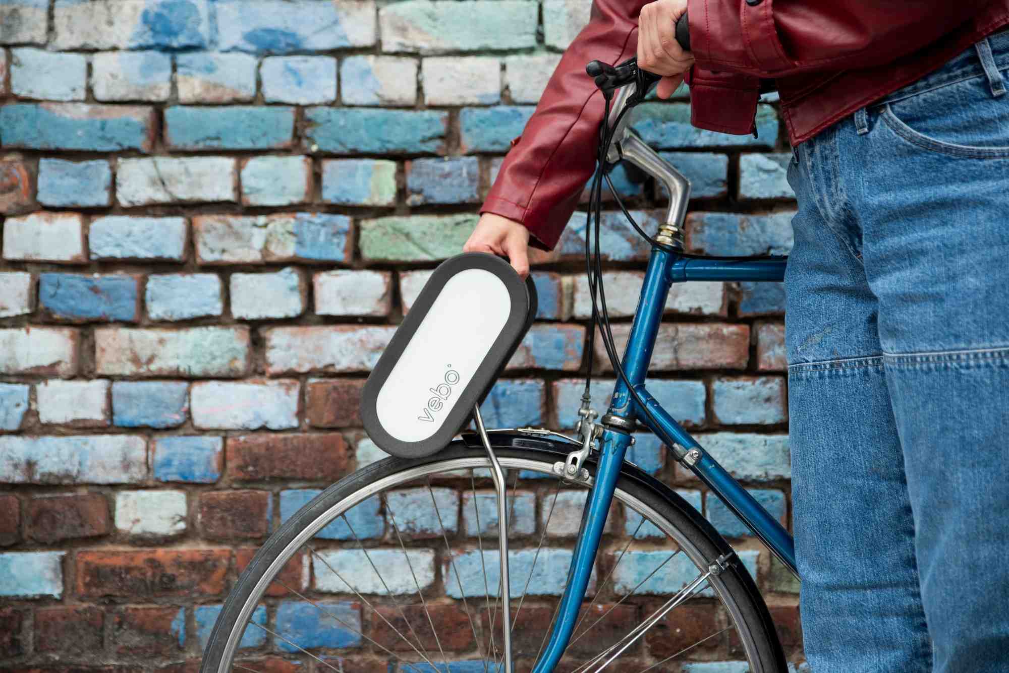 La start-up industrielle nanto-lilloise Vebo a imaginé un boîtier qui permet une assistance électrique à un vélo classique.