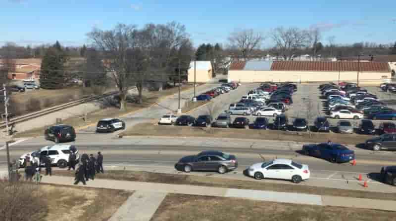 Usa: arrestation d'un jeune soupconne d'avoir tue ses parents a l'universite