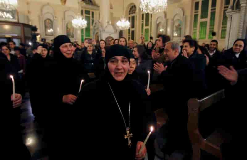 Les religieuses libérées par des rebelles syriens de retour à Damas