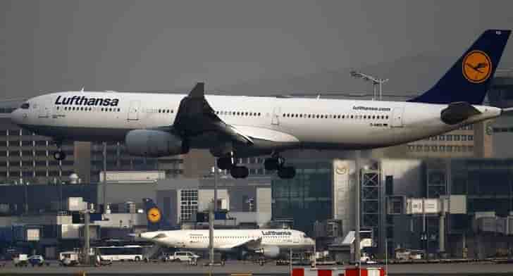 La Lufthansa pourrait lancer des vols long courrier "low cost"