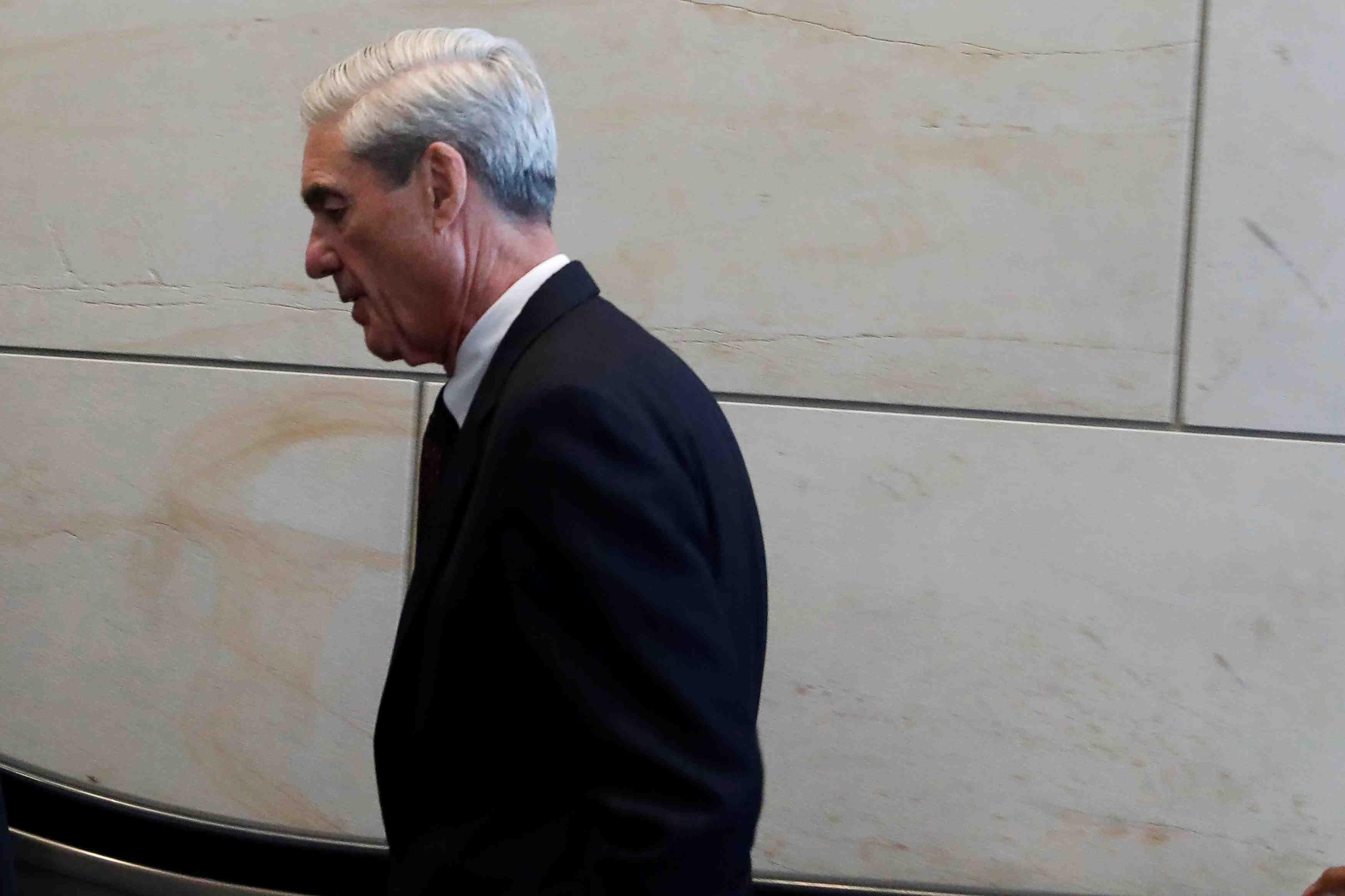 Trump transmet ses reponses ecrites au procureur mueller