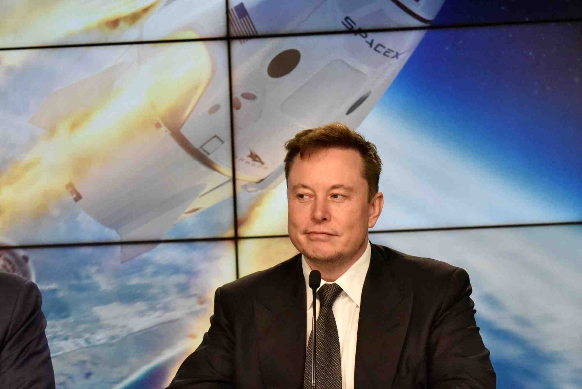 D'anciens actionnaires de twitter deposent un recours contre musk